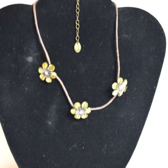 Clair's Brown Leather Brass Tone Rhinestone Accent Flower Choker Necklace - Picture 1 of 3
